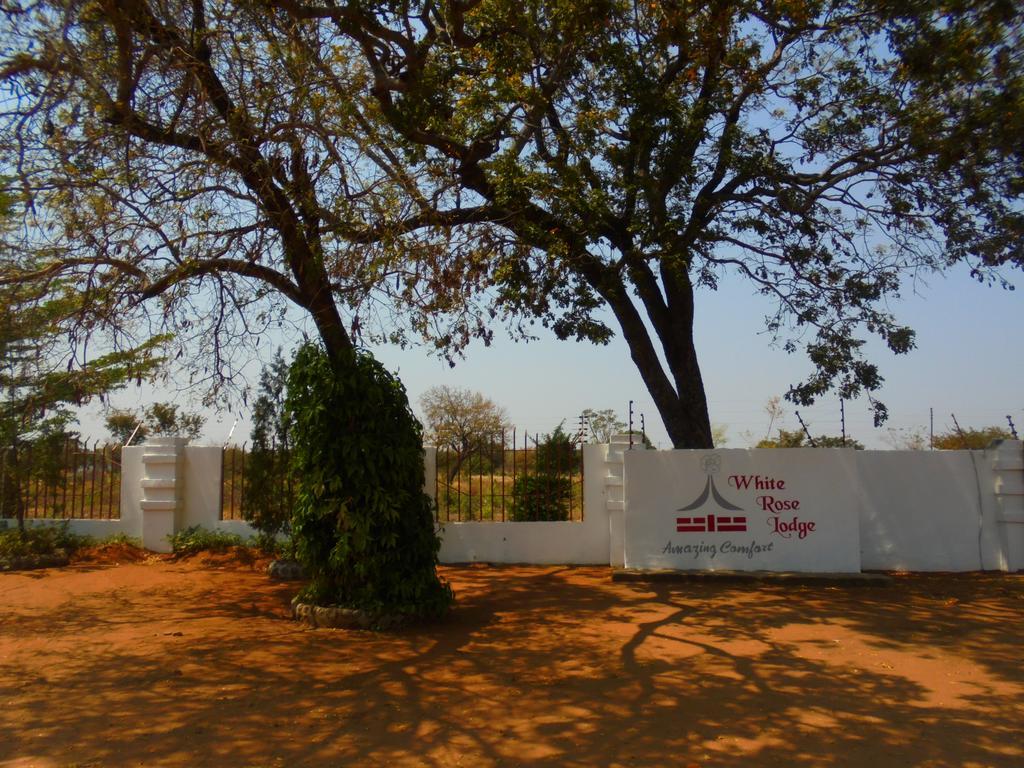 White Rose Lodge Livingstone Exterior photo